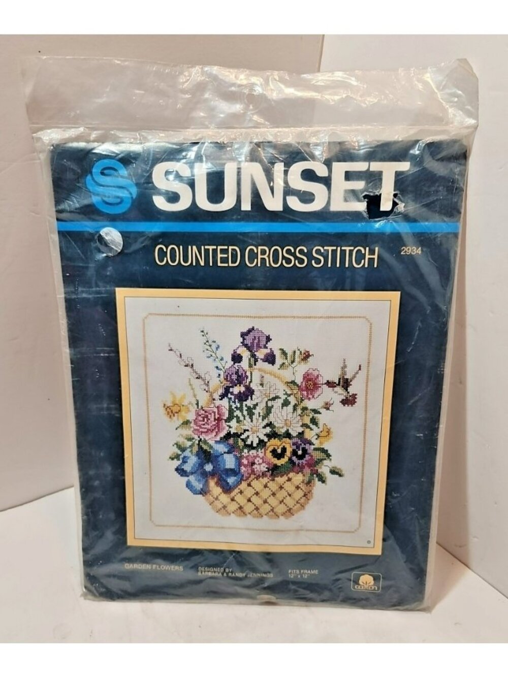 Sunset Designs #2934 Garden Flowers 15.5" x 15.5" Counted Cross Stitch Kit NEW